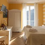 컨트리하우스 La Pietra 1 E La Pietra 2 *