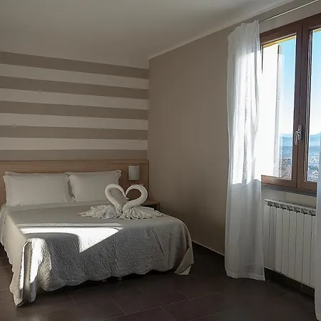 La Pietra 1 E La Pietra 2 * La Spezia