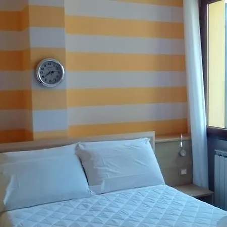 La Pietra 1 E La Pietra 2 *