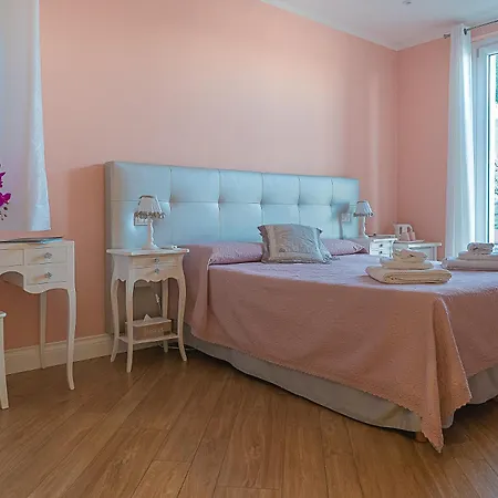 La Pietra 1 E La Pietra 2 *