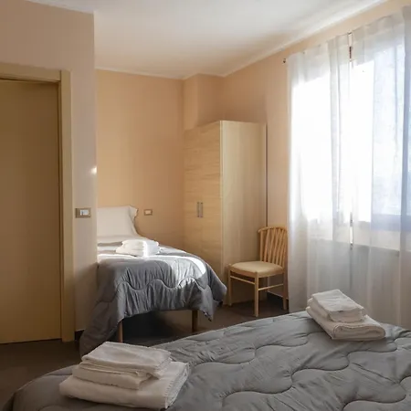 La Pietra 1 E La Pietra 2 * Λα Σπέτσια