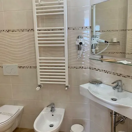 La Pietra 1 E La Pietra 2 La Spezia