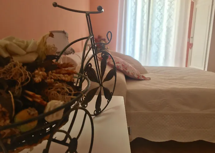 La Pietra 1 E La Pietra 2 *