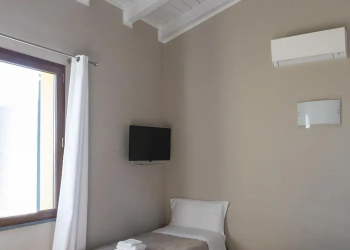 La Pietra 1 E La Pietra 2