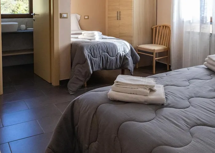 La Pietra 1 E La Pietra 2 *