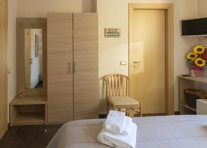 La Pietra 1 E La Pietra 2 La Spezia