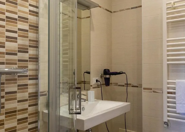 Landsted La Pietra 1 E La Pietra 2 La Spezia