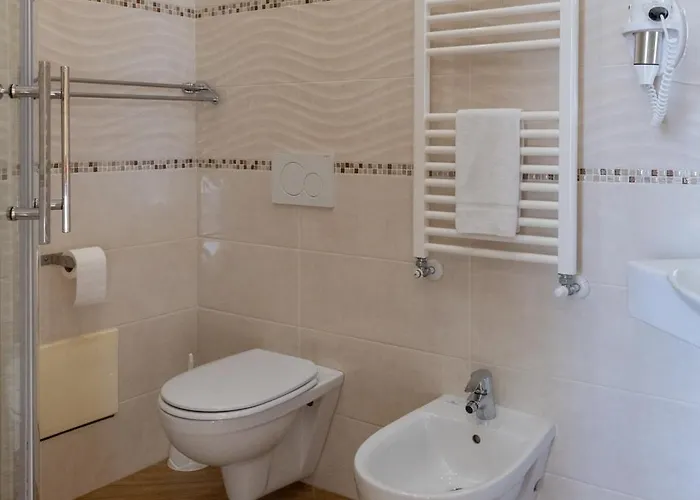 La Pietra 1 E La Pietra 2 La Spezia