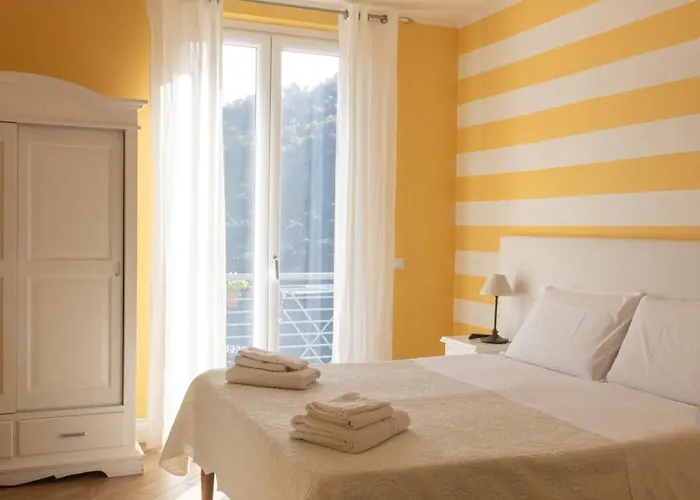 La Pietra 1 E La Pietra 2 * La Spezia