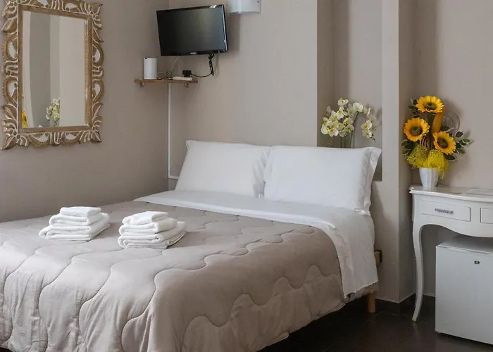 La Pietra 1 E La Pietra 2 *