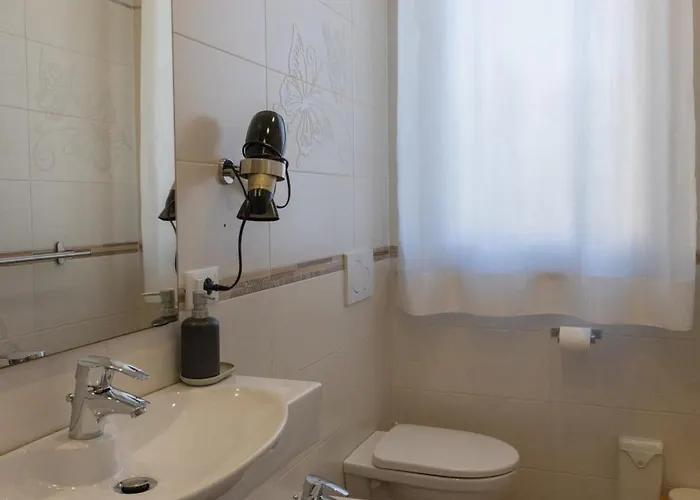 La Pietra 1 E La Pietra 2 La Spezia