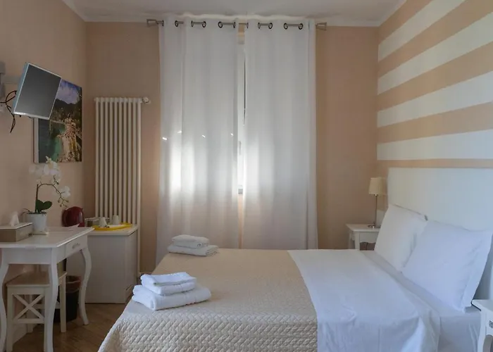 La Pietra 1 E La Pietra 2 Séjour à la campagne *